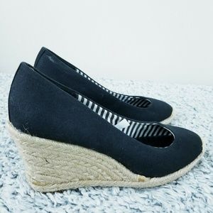Merona Womens Penelope Wedges Size 5.5 Black/Ivory